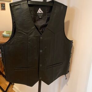 ARIAN Men’s cow hide leather motorcycle vest black concealed carry Sz. XL